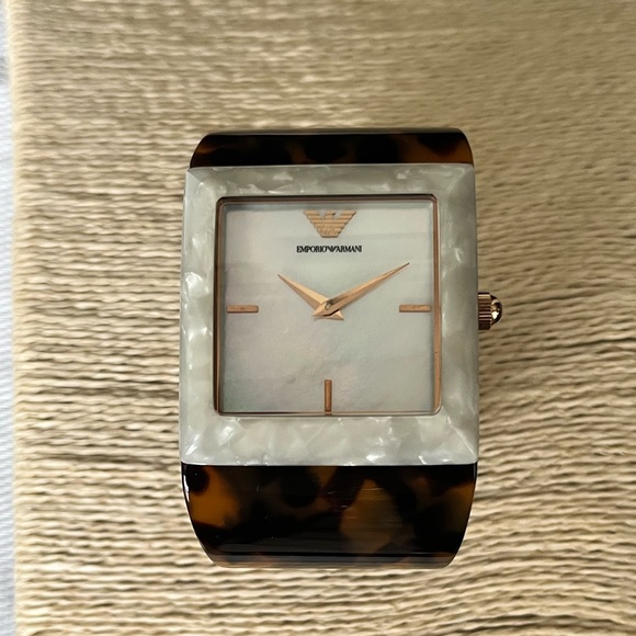 Emporio Armani Accessories - EMPORIO ARMANI PRE-LOVED AUTHENTIC DESIGNER TORTOISE PRINT DESIGN RESIN WATCH